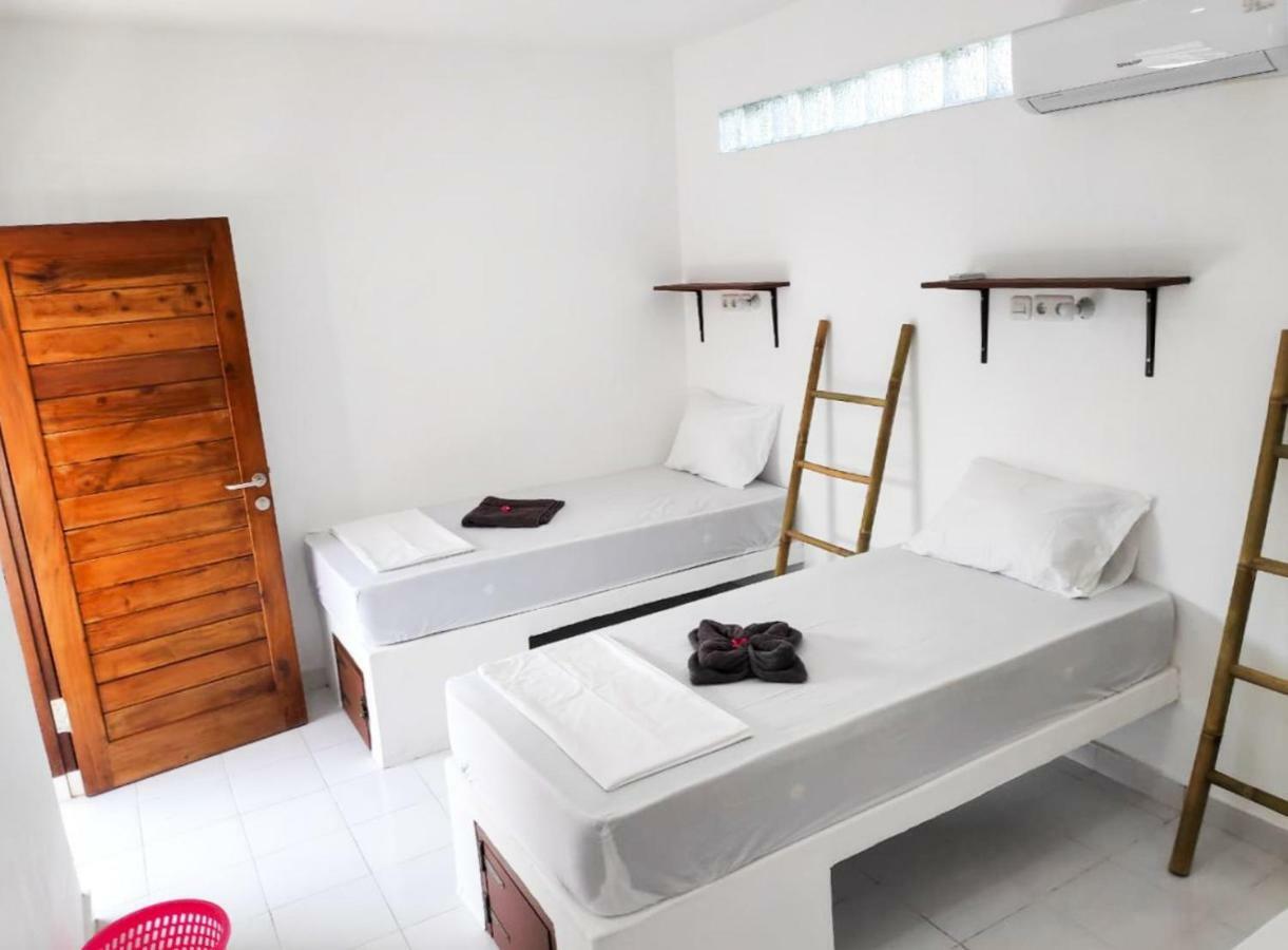 Gili Pirates Dive & Bnb Gili Trawangan Exterior foto